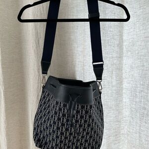 Brand NEW Carolina Herrera Navy Blue Bucket Crossbody Bag with Dust Bag